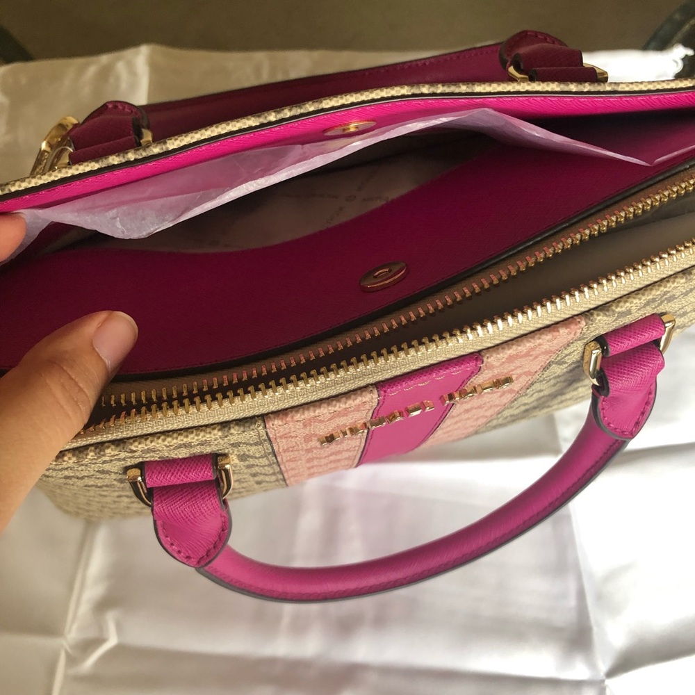 π Michael Kors Cindy Satchel With Clutch - Picture 4 of 8